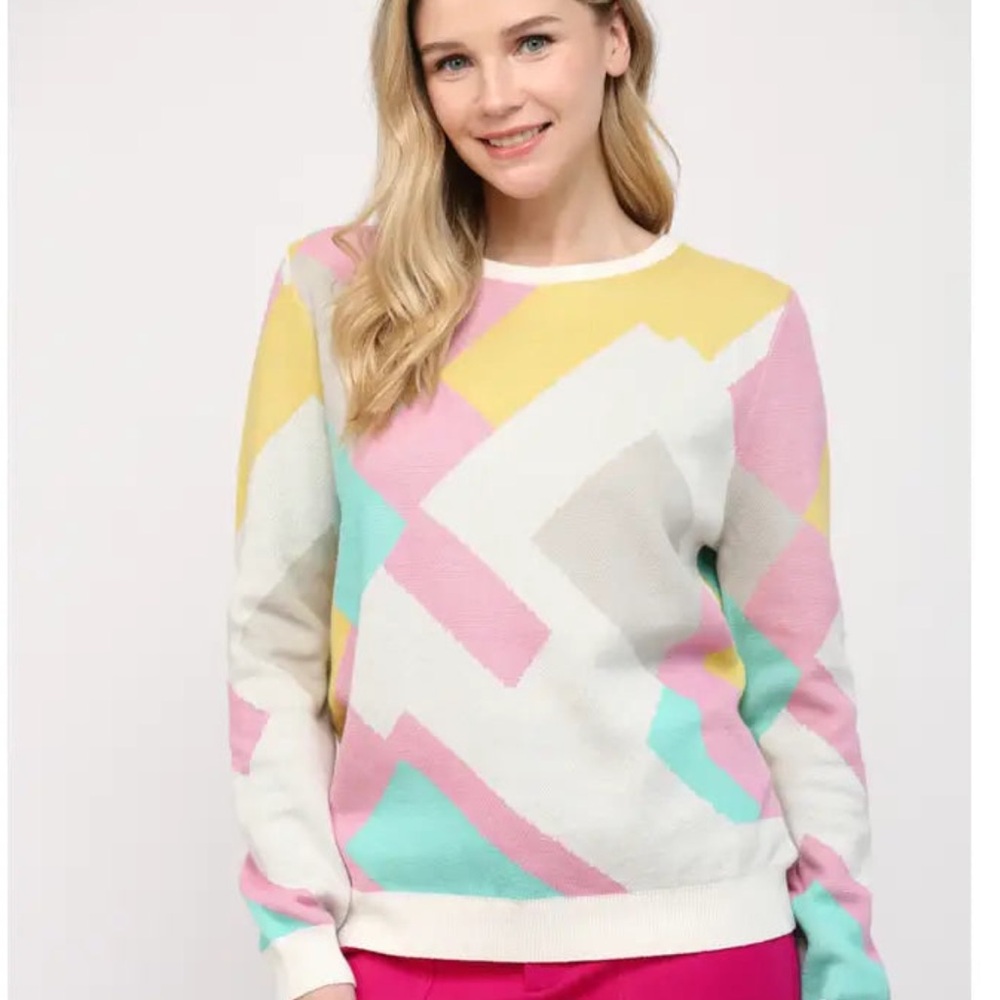 NEW sweater from Fate. Great colors and design. Multiple sizes. Grab this one!